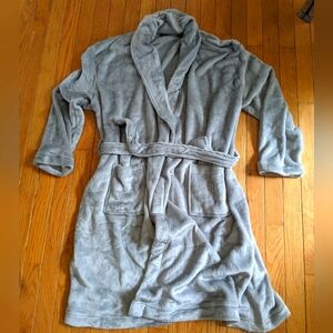 NWOT Women's Plush Bathrobe